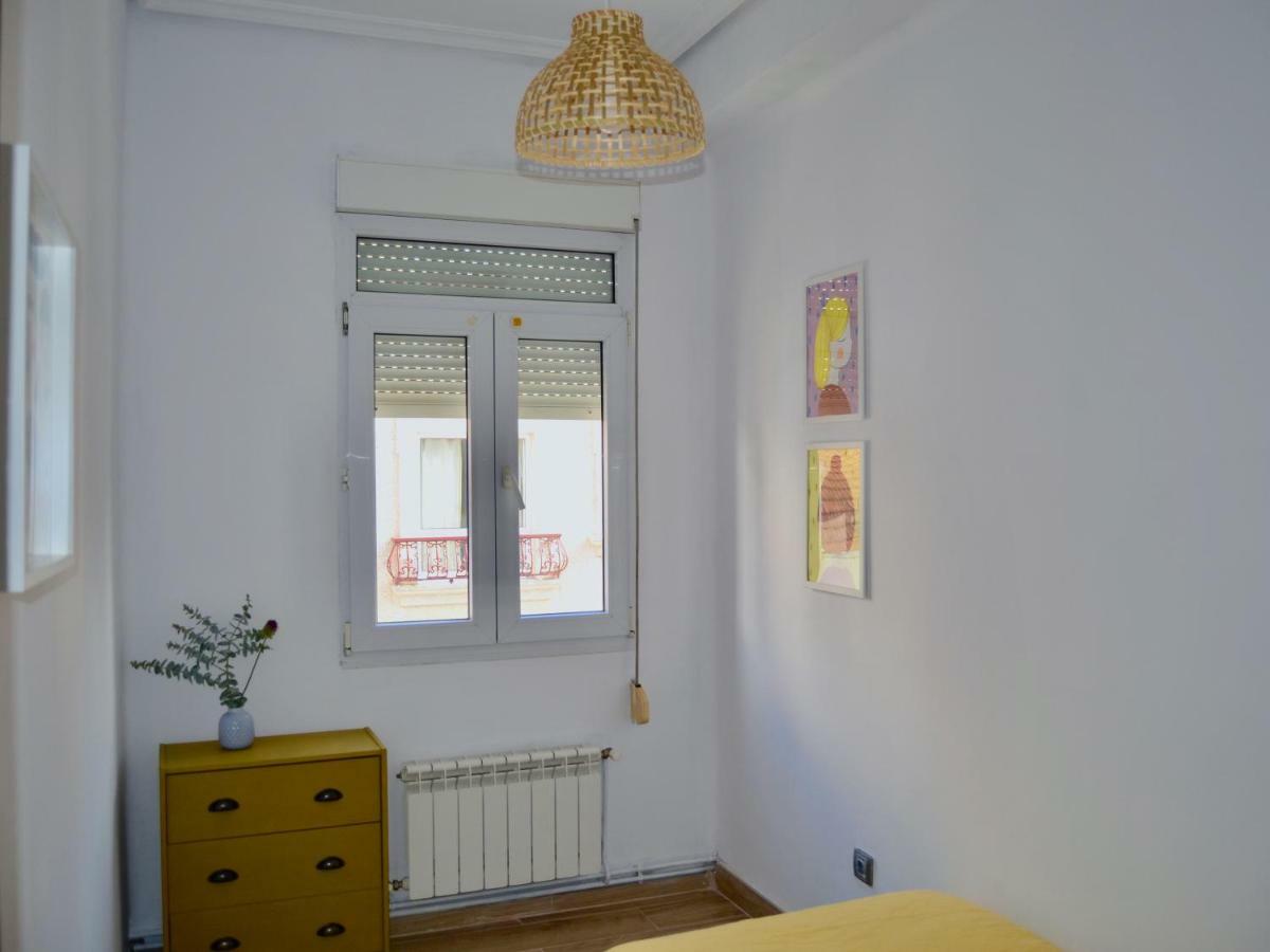 Apartamento Completamente Equipado En Ferrol. Apartment Exterior photo
